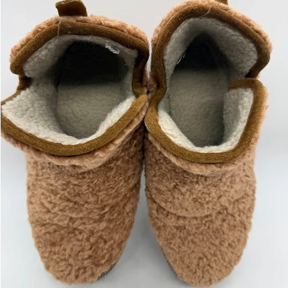 Ariat Slippers Womens Size S 6/7 Brown Sherpa Fleece Cozy Cabin Loungewear Shoes - Picture 7 of 10